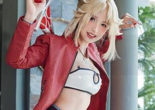 想尝鲜？Puy Puy的免费图包带你随意吃脑花，ArtoriaLancer的高能时刻你挡不住！